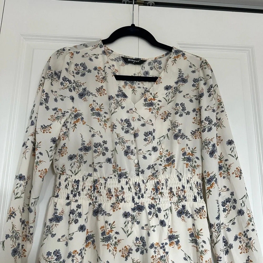 Floral Print V-Neck Long Sleeve Smocked Waist Midi Dress - Picture 6 of 9